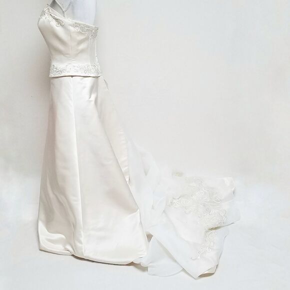 Oleg Cassini Rum Satin Strapless A-line Hand Beaded Organza Train Wedding Dress - Picture 7 of 16